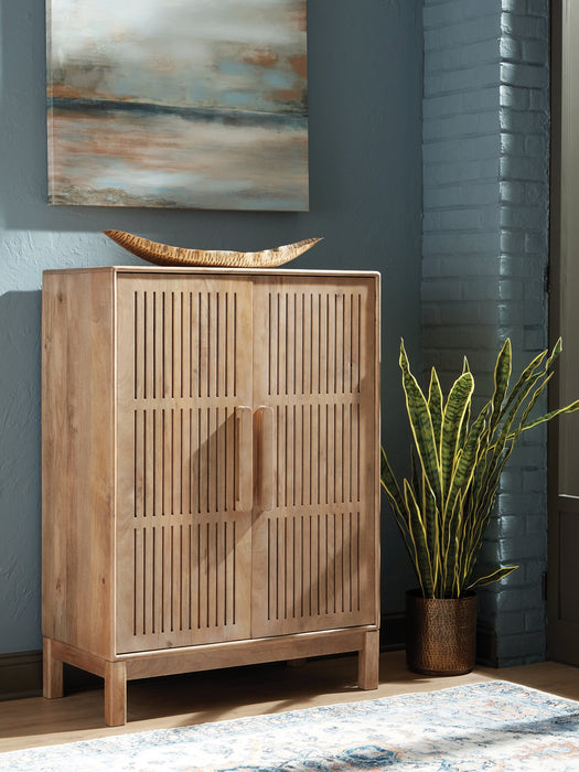 Pellamour Bar Cabinet