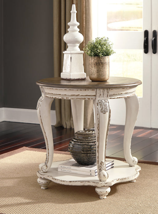 Realyn End Table Set